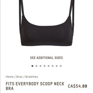 SKIMS SCOOP NECK BRA NEW